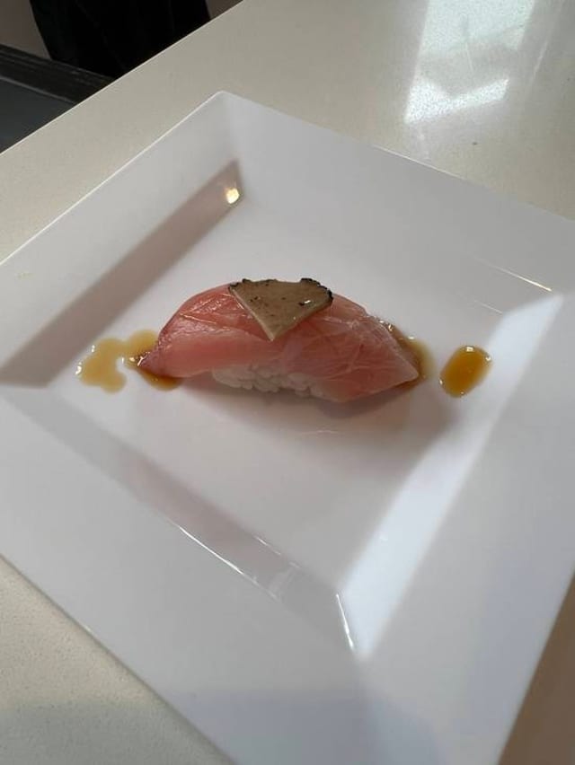 Hamachi (O -SU).